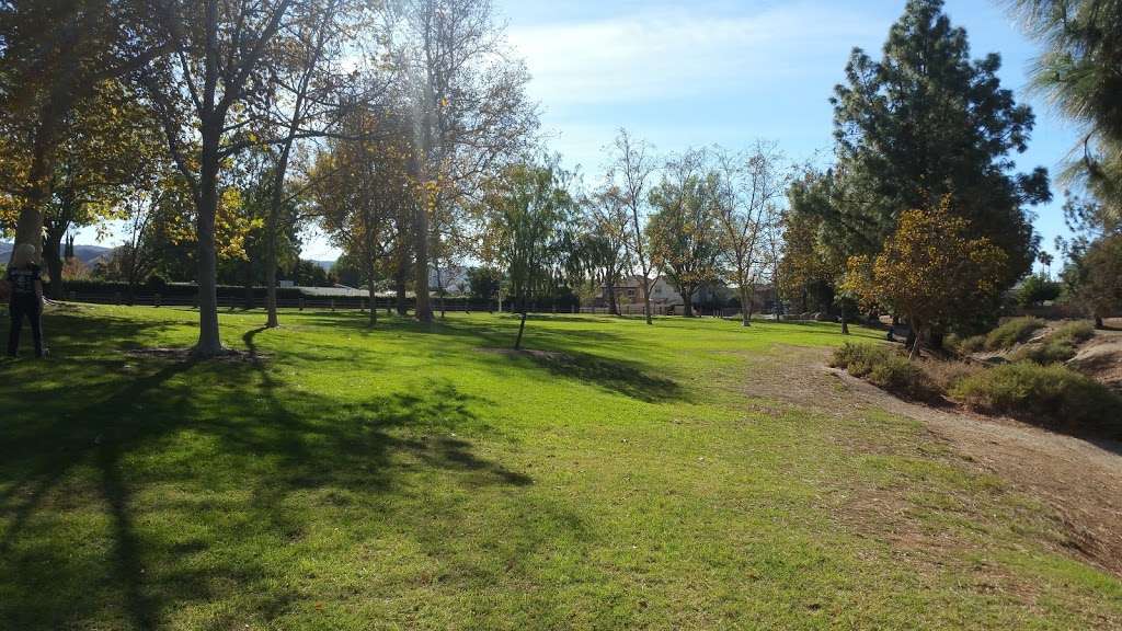 Simi Hills Neighborhood Park | 5031 Alamo St, Simi Valley, CA 93063 | Phone: (805) 584-4400