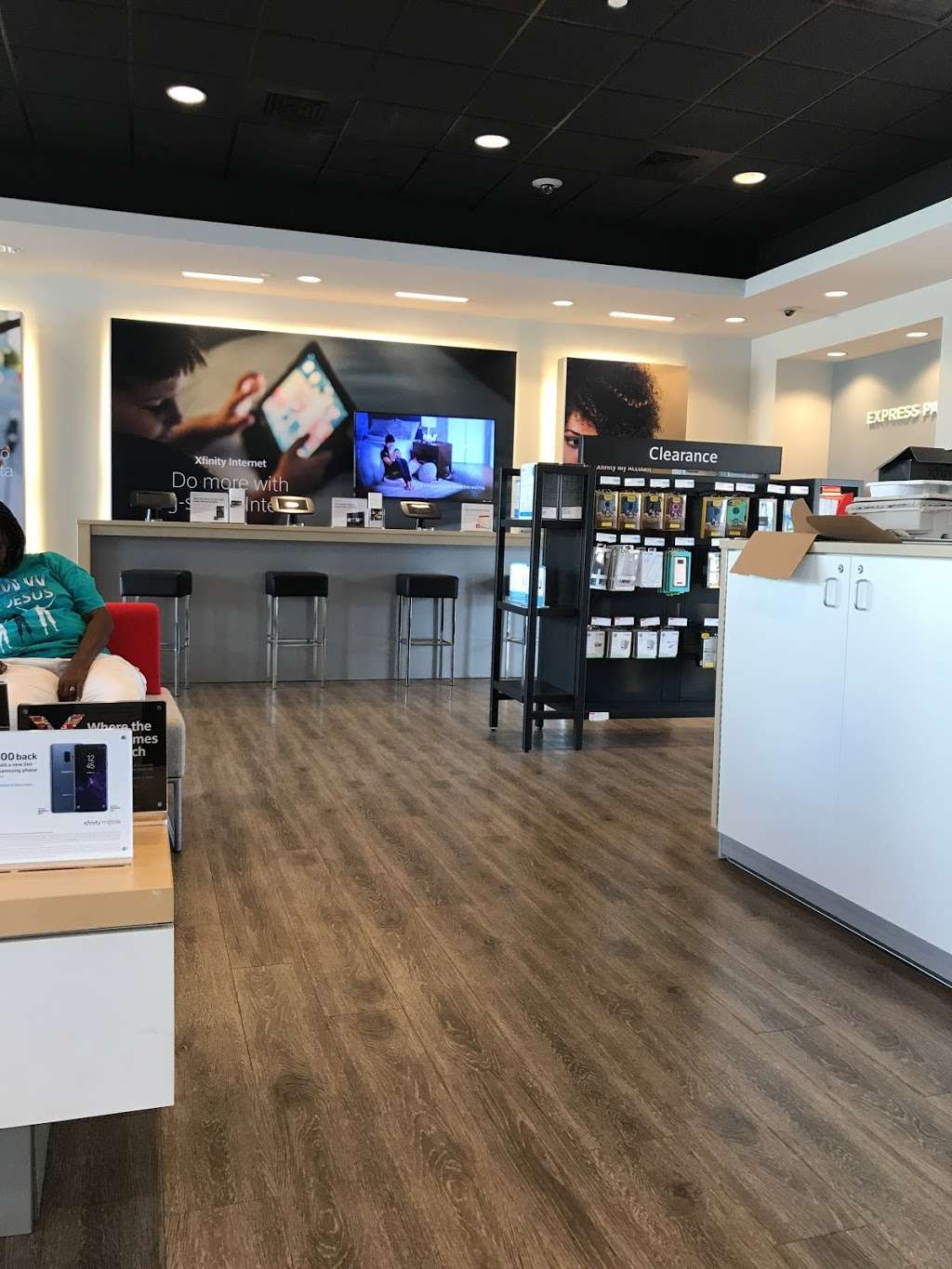 Xfinity Store by Comcast | 1550 N Federal Hwy, Fort Lauderdale, FL 33304, USA | Phone: (800) 266-2278