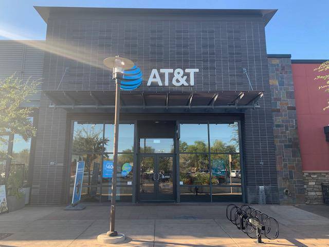 AT&T Store | 2224 E Williams Field Rd Suite 105, Gilbert, AZ 85295, USA | Phone: (480) 857-2403