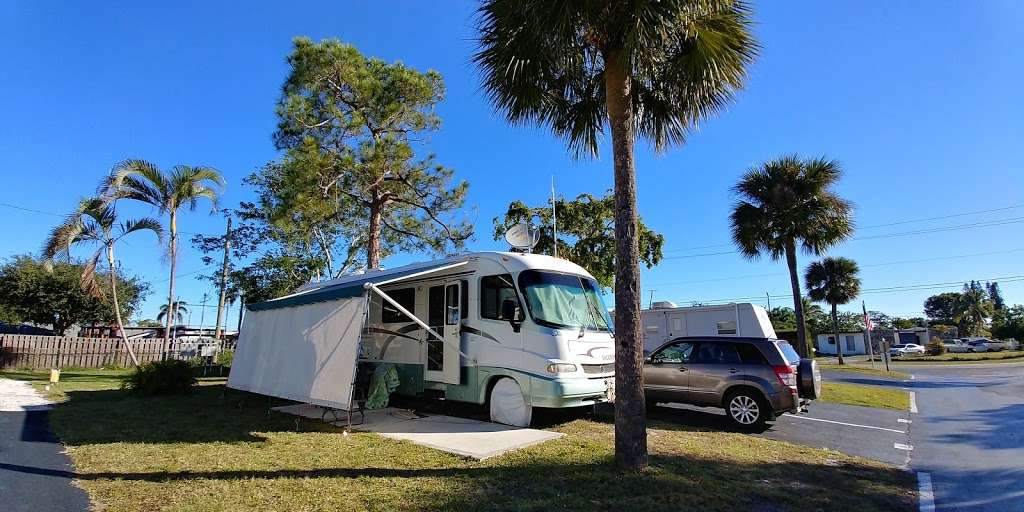 Palm Beach Traveler RV Park | 6159 Lawrence Rd, Lantana, FL 33462, USA | Phone: (561) 967-3139