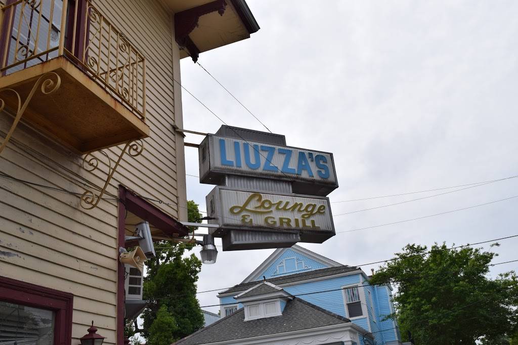 Liuzzas by the Track | 1518 N Lopez St, New Orleans, LA 70119, USA | Phone: (504) 218-7888