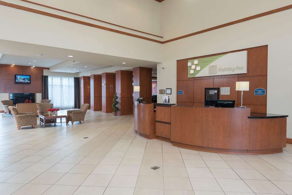 Holiday Inn Aurora North- Naperville | 2424 W Sullivan Rd, Aurora, IL 60506 | Phone: (630) 806-7400