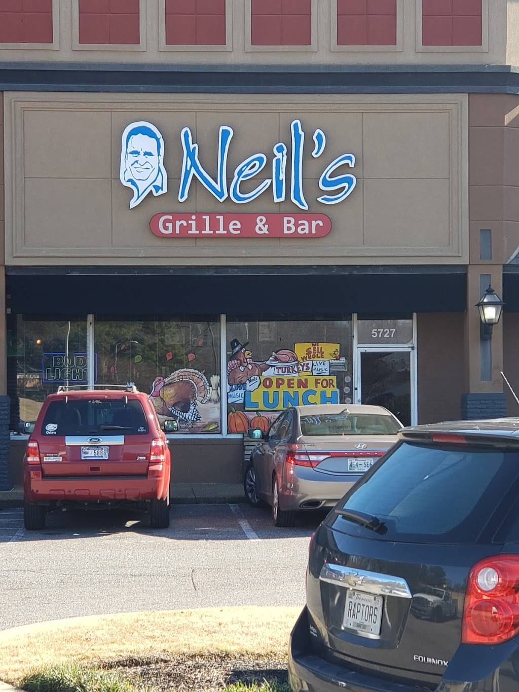 Neils Grille and Bar | 5727 Quince Rd, Memphis, TN 38119, USA | Phone: (901) 682-2300