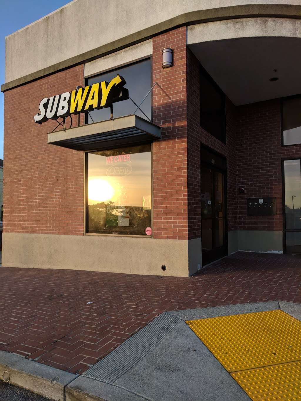 Subway Restaurants | 1000 King Dr #101, Daly City, CA 94015 | Phone: (650) 451-7640