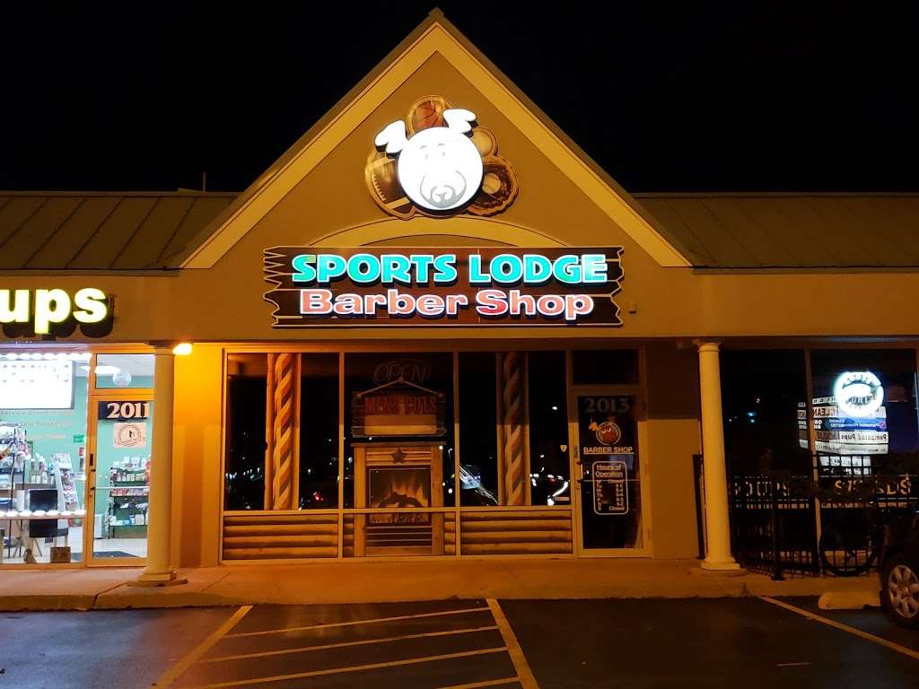Sports Lodge Barber Shop | 2013 Essington Rd, Joliet, IL 60435, USA | Phone: (815) 814-6000