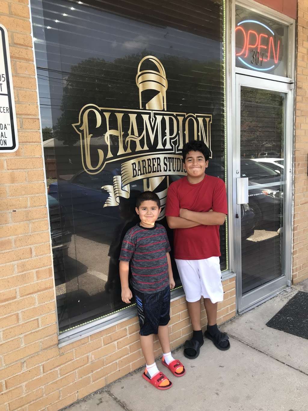 Champion Barber Studio | 307 N Story Rd, Irving, TX 75061 | Phone: (915) 243-3387