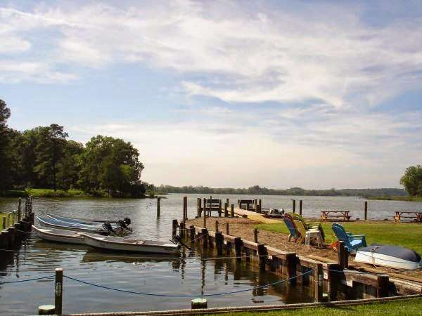 Harris Cove Cottages Bed N Boat | 8080 Bozman Neavitt Rd, St Michaels, MD 21663, USA | Phone: (410) 745-9701