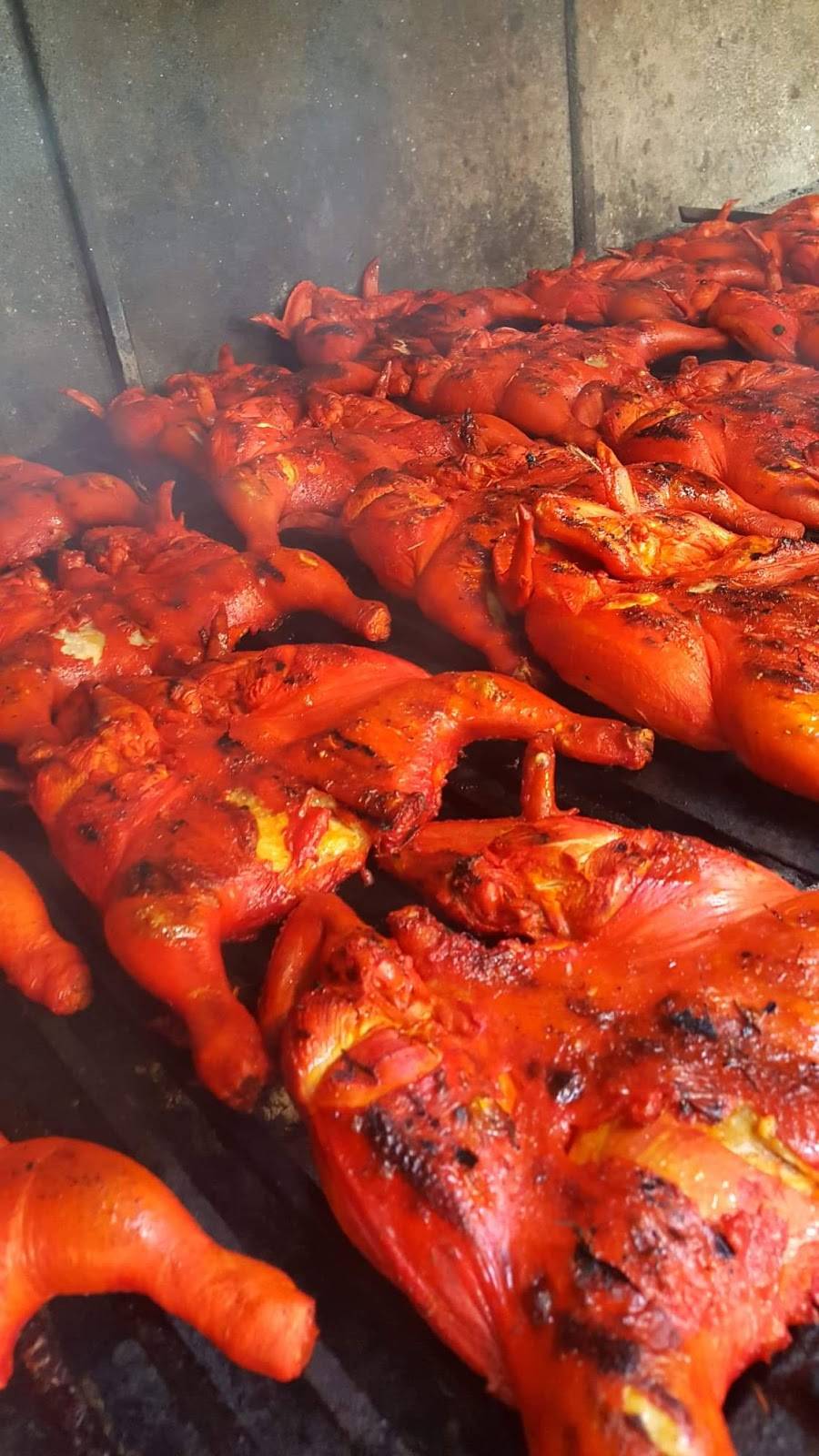 Pollos Y Carnes Asadas El Gallo De Oro | Bonito Toboganes, 88177 Nuevo Laredo, Tamps., Mexico | Phone: 867 182 9512