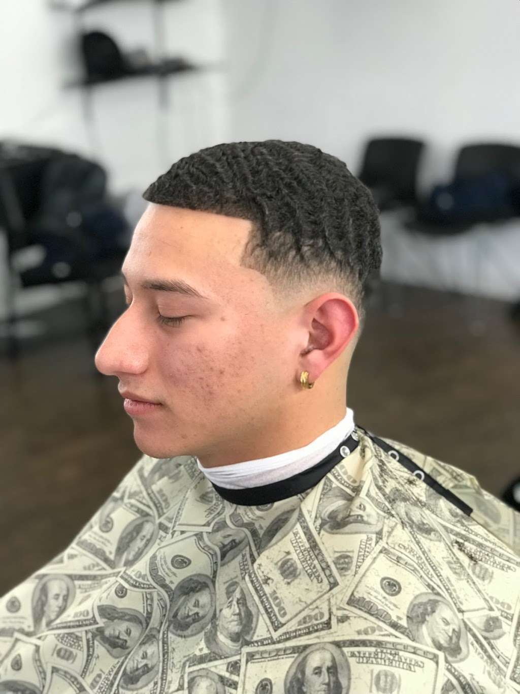 First Class Cuts | 1214 Duncanville Rd, Duncanville, TX 75116, USA | Phone: (214) 431-9362