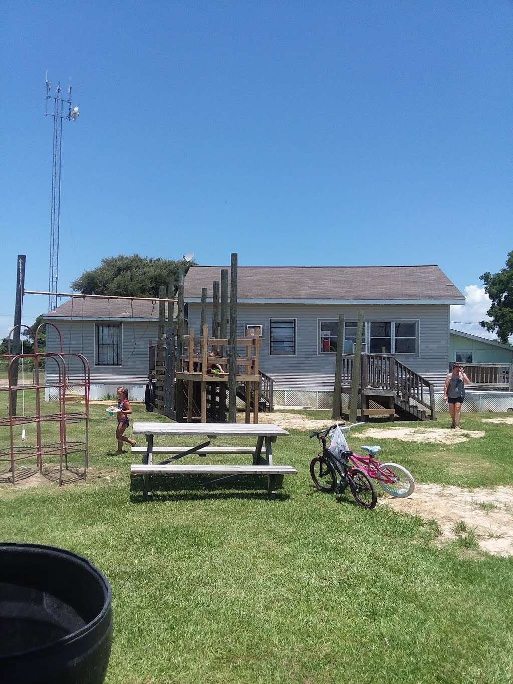 Oceanway Mobile Home Park | 7030 Tri City Beach Rd, Baytown, TX 77523 | Phone: (281) 303-0377