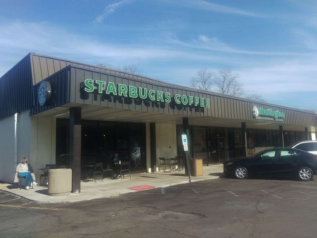 Starbucks | 2011 NJ-35, Middletown, NJ 07748 | Phone: (732) 706-7360