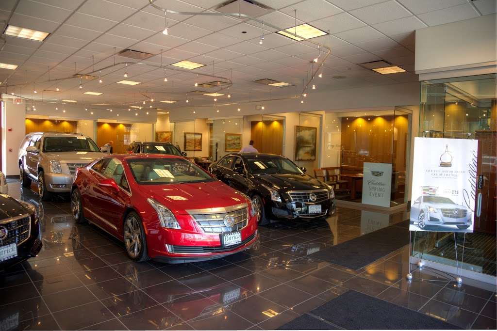 Patrick Cadillac | 5104, 526 Mall Dr, Schaumburg, IL 60173 | Phone: (847) 605-4000