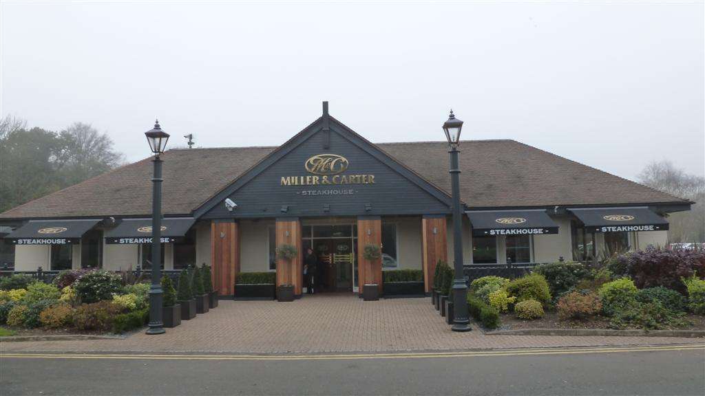 Miller & Carter Epping | Epping Rd, Waltham Abbey, Epping CM16 5HW, UK | Phone: 01992 814807