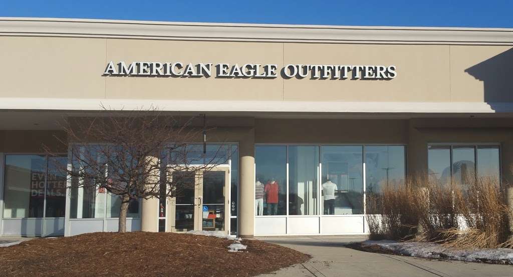 AEO Factory Store | PREMIUM OUTLET, 11211 120th Ave Suite 70, Pleasant Prairie, WI 53158 | Phone: (262) 857-6928