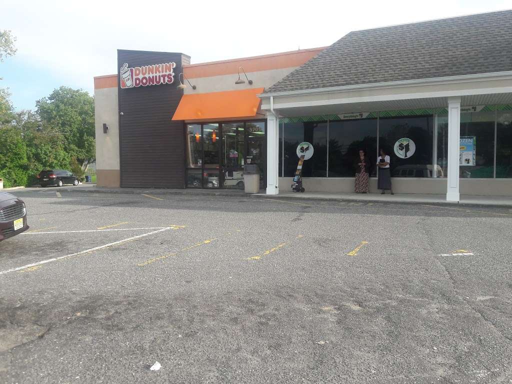 Dunkin Donuts | 3701 NJ-33, Neptune City, NJ 07753, USA | Phone: (732) 922-8122