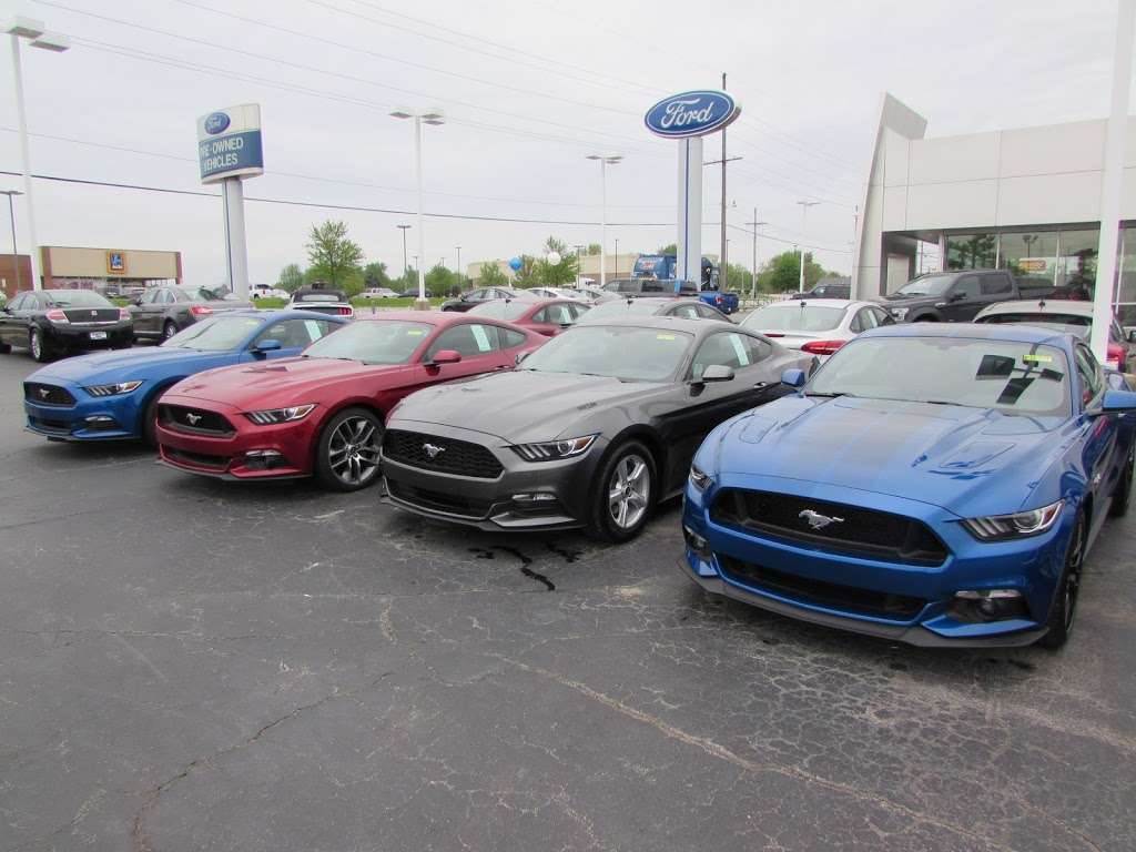 Smith Ford of Lowell | 1777 E Commercial Ave, Lowell, IN 46356 | Phone: (866) 893-2915