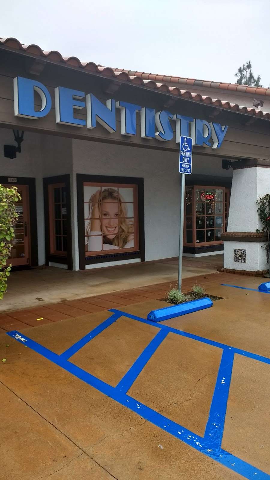 California Dental Group of Anaheim Hills | 140 S Fairmont Blvd, Anaheim, CA 92808, USA | Phone: (714) 974-0054