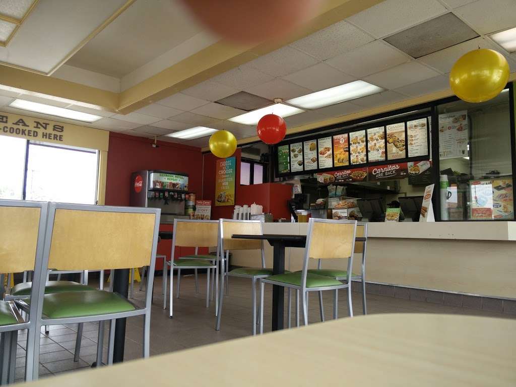 Del Taco | 2841 W Warner Ave, Santa Ana, CA 92704 | Phone: (714) 957-0900