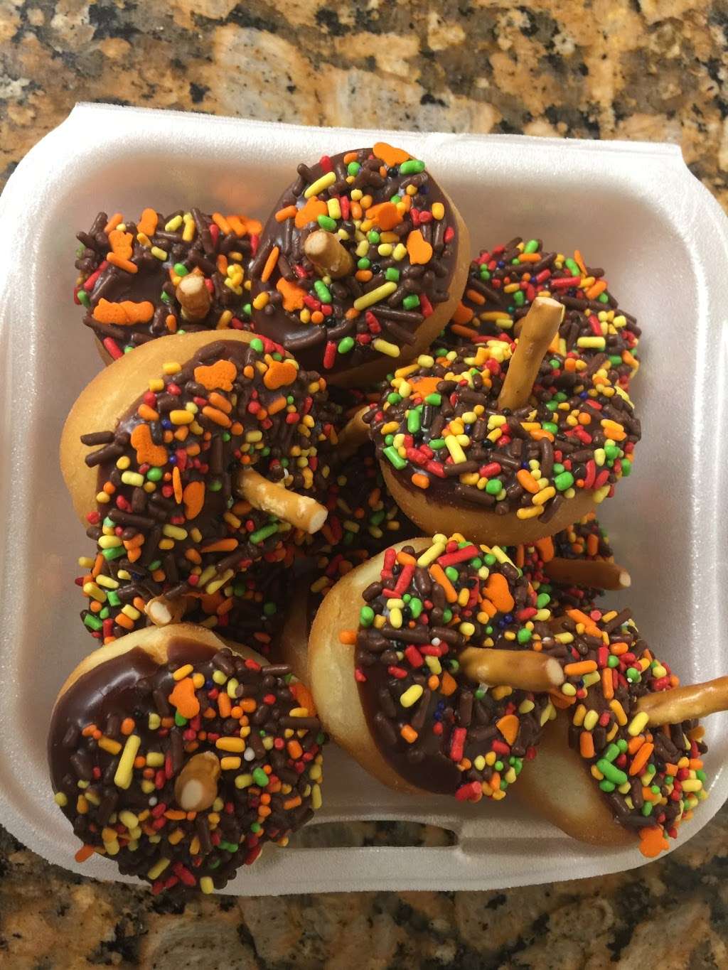 Grace Donuts | 3313 W Walnut Hill Ln, Irving, TX 75038, USA | Phone: (972) 258-0177