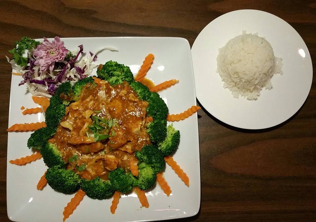 Thai Cafe | 1177 Park Ave, Orange Park, FL 32073, USA | Phone: (904) 541-0204