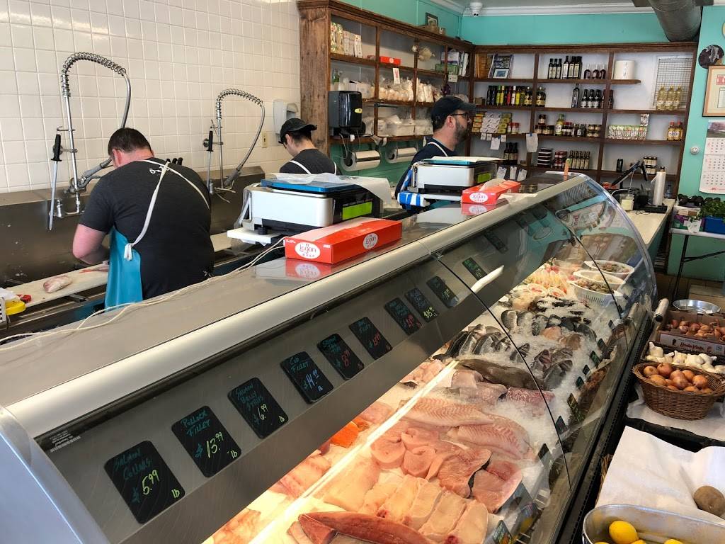 New Deal Fish Market | 622 Cambridge St, Cambridge, MA 02141 | Phone: (617) 876-8227