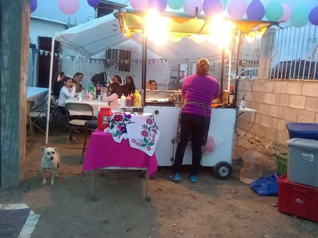 Hamburguesas El Desierto | Tijuana, Baja California, Mexico | Phone: 664 308 0885