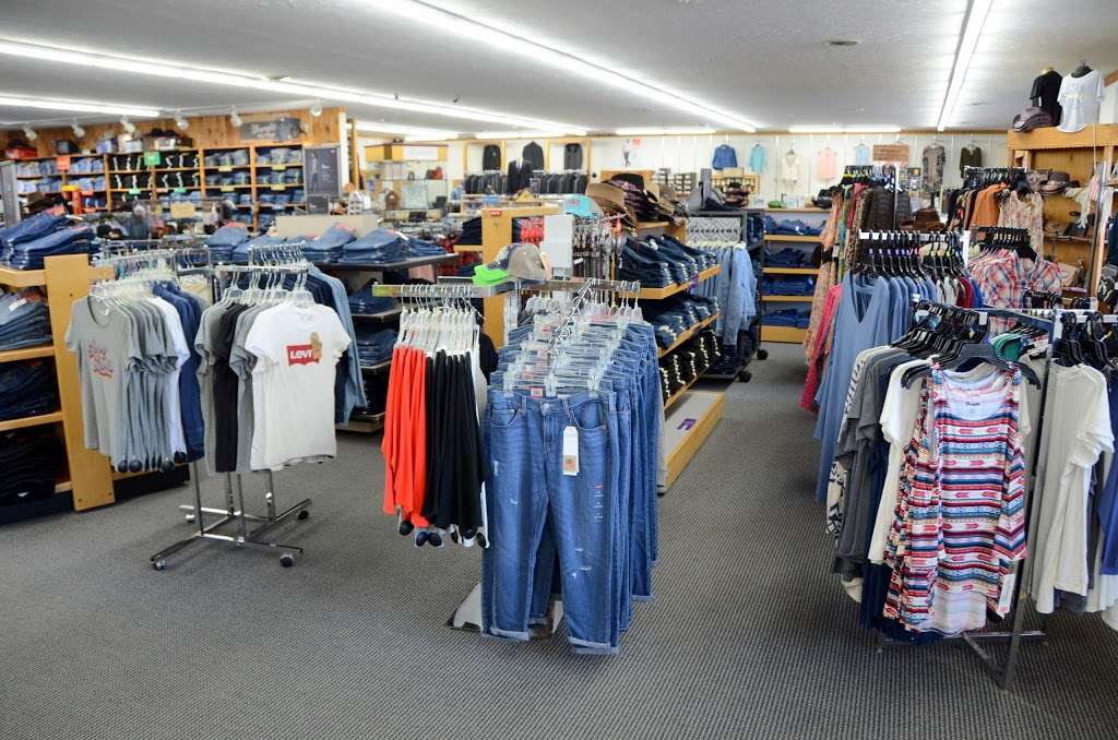 Wards Apparel | 1 Moore St, Mooresville, IN 46158, USA | Phone: (317) 831-3773