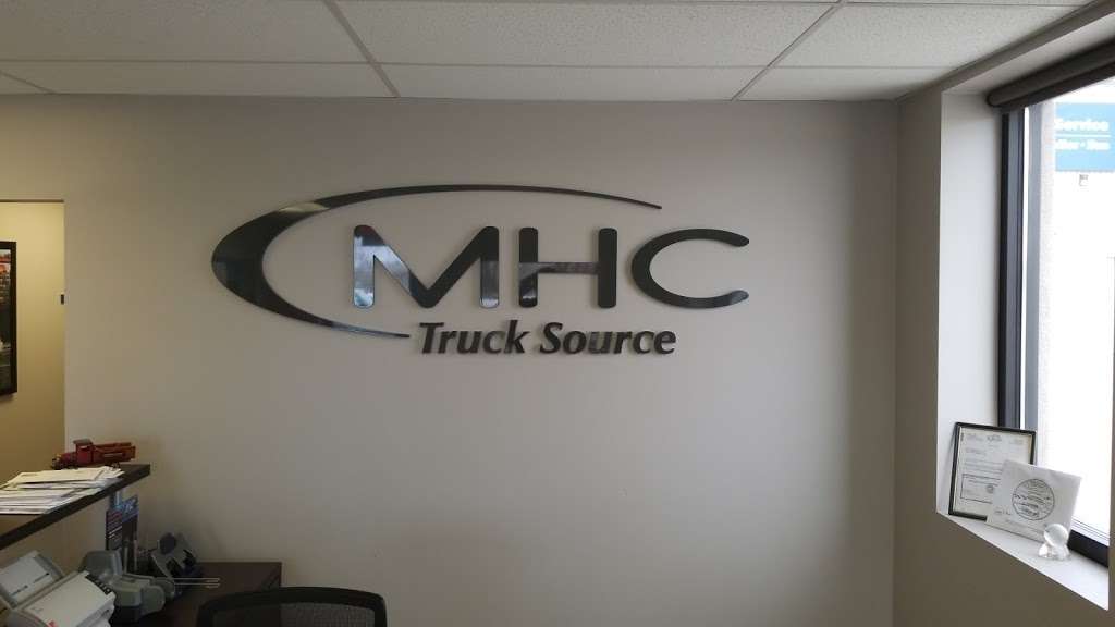 MHC Truck Source - Kansas City | 2701 Mid-West Dr, Kansas City, KS 66111 | Phone: (816) 921-8600