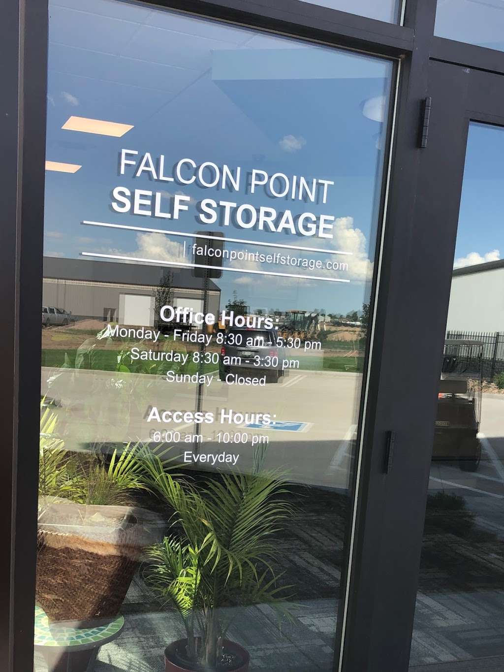 Falcon Point Self Storage | 600 Gyrfalcon Ct, Windsor, CO 80550, USA | Phone: (970) 460-9522