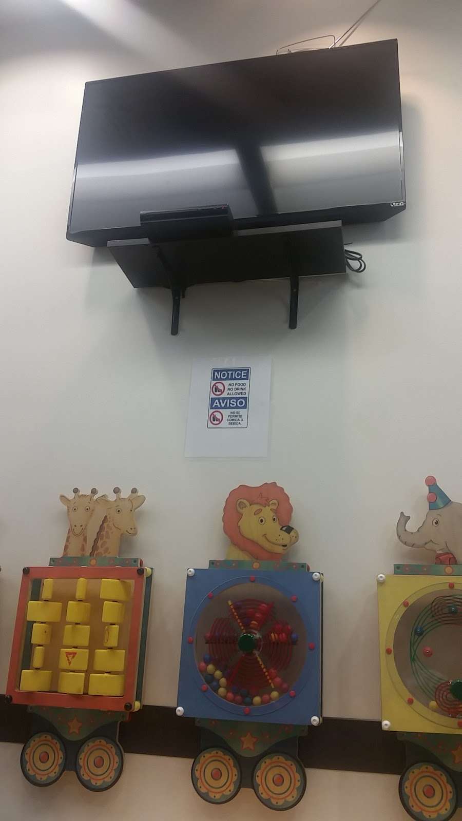 St Johns Well Child and Family Center Washington Prep Wellness  | 1555 W 110th St, Los Angeles, CA 90047, USA | Phone: (323) 757-2771