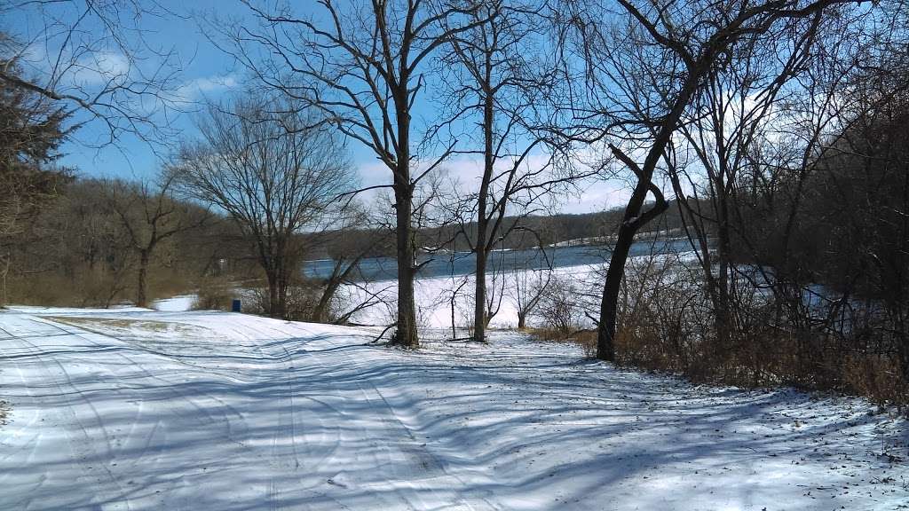 Wyco west mountain bike trailhead | Shelter House 14 Access Rd, Kansas City, KS 66109, USA