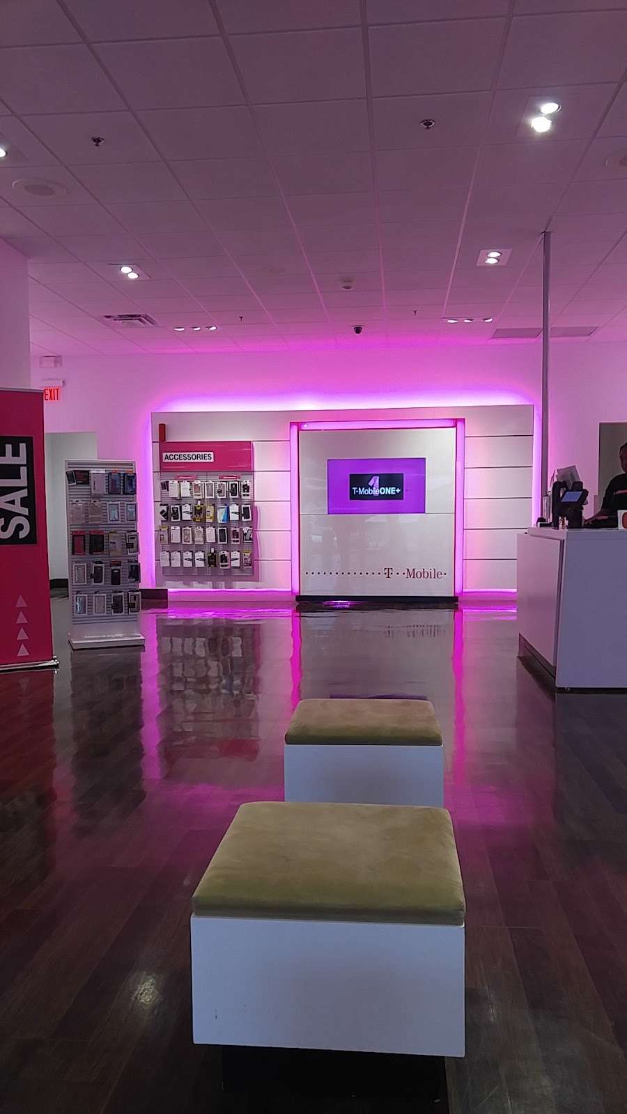 T-Mobile | 2024 N, IL-50 Spc A1, Bourbonnais, IL 60914, USA | Phone: (815) 802-0361