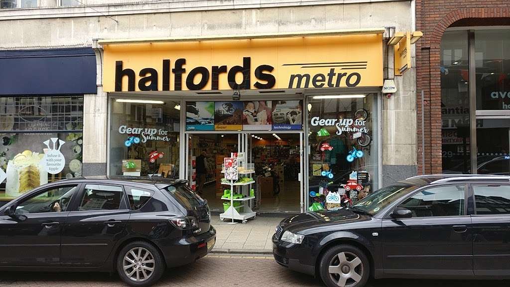 Halfords - Kingston Upon Thames Store | 27 Thames St, Kingston upon Thames KT1 1PH, UK | Phone: 020 8546 0851