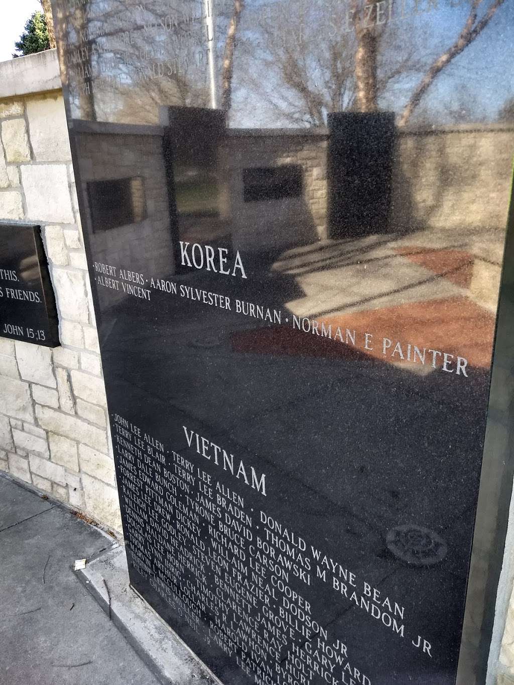 Clay County Veterans Memorial | 555 NE Vivion Rd, Kansas City, MO 64116 | Phone: (816) 513-7500