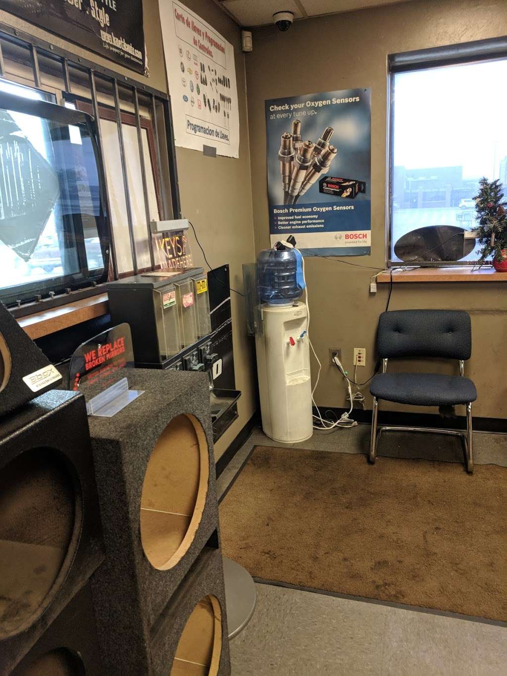 Lomeli Audio & Mufflers | 4115 W Greenfield Ave, Milwaukee, WI 53215 | Phone: (414) 643-5333