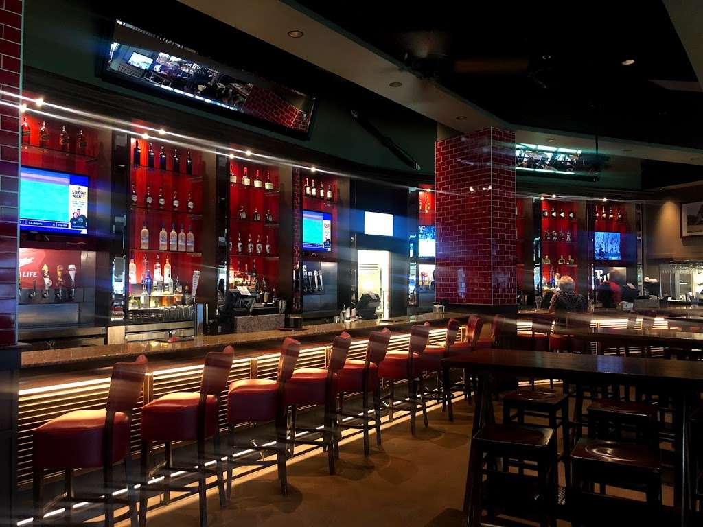 TGI Fridays | 1 Brewers Way, Milwaukee, WI 53214, USA | Phone: (414) 902-4201