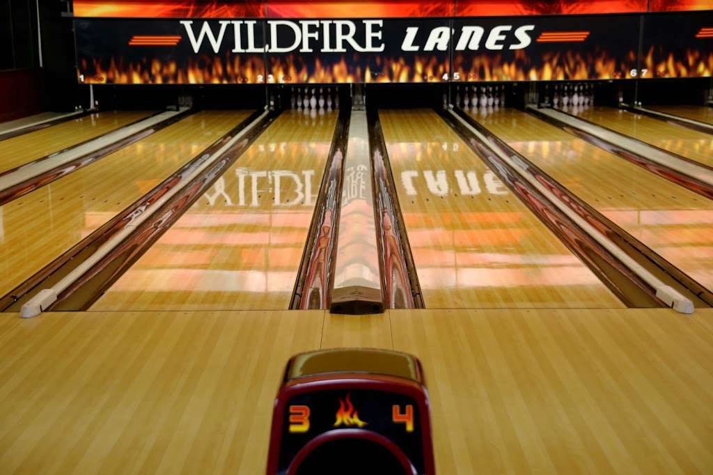 Wildfire Casino and Lanes | 4451 E Sunset Rd Suite #1, Henderson, NV 89014, USA | Phone: (702) 685-2100