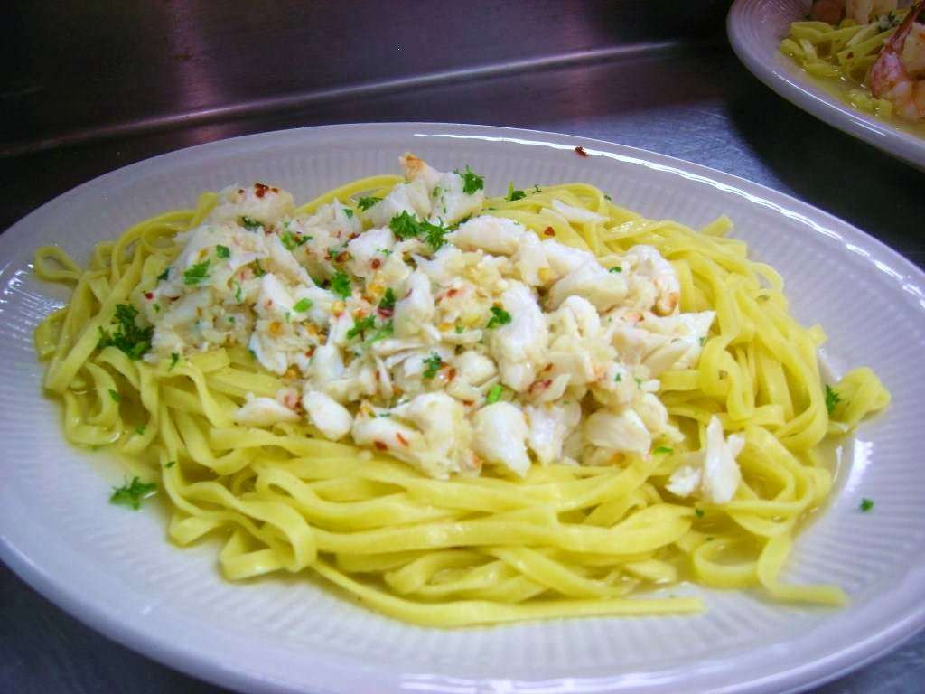 Vals Seafood Trattoria | 1387, 195 Center St, Sewell, NJ 08080, USA | Phone: (856) 468-6655