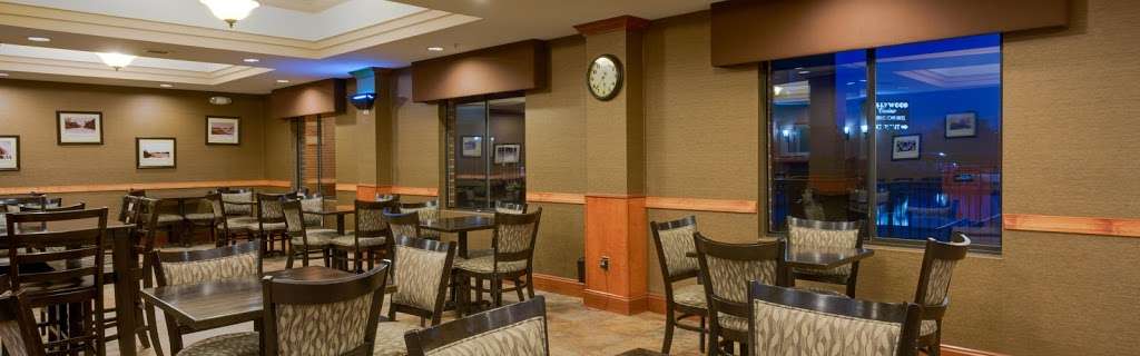 Holiday Inn Express Charles Town | 681 Flowing Springs Rd, Ranson, WV 25438, USA | Phone: (304) 725-1330