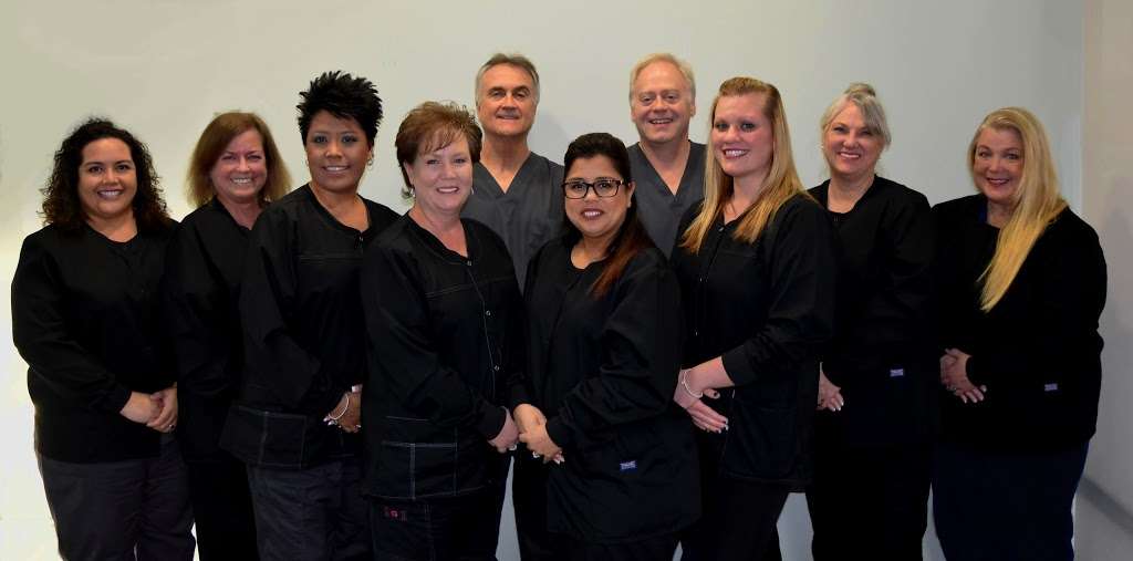 Alvin Dental Care | 1701 Fairway Dr #20, Alvin, TX 77511 | Phone: (281) 331-0020