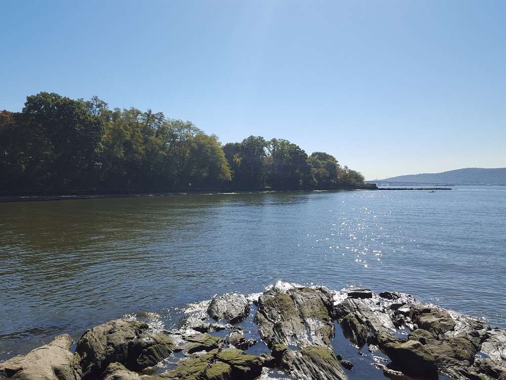 Kingsland Point County Park | Tarrytown Light-Kingsland Point Path, Sleepy Hollow, NY 10591, USA | Phone: (914) 366-5109