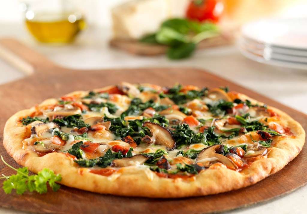 Woodgrain Pizzeria | 860 E Boughton Rd, Bolingbrook, IL 60440, USA | Phone: (630) 783-9101