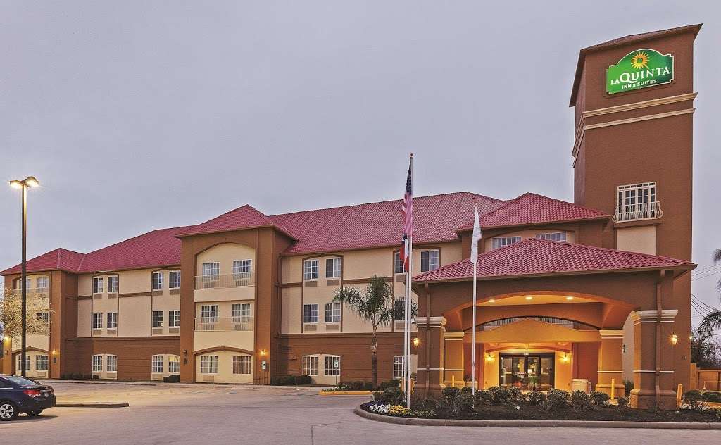 La Quinta Inn & Suites Houston Hobby Airport | 8776 Airport Blvd, Houston, TX 77061 | Phone: (713) 490-1008