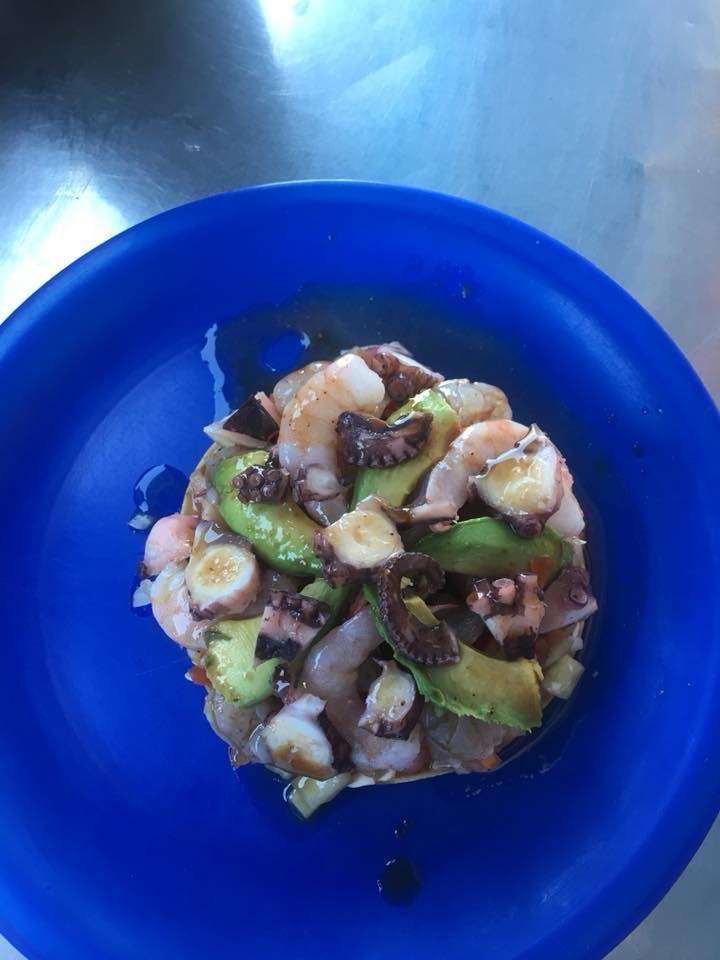 Mariscos “El Caracol” | Avenidia Sánchez Taboada 9201, Sanchez Taboada Produtsa, 22185 Tijuana, B.C., Mexico | Phone: 664 327 2722