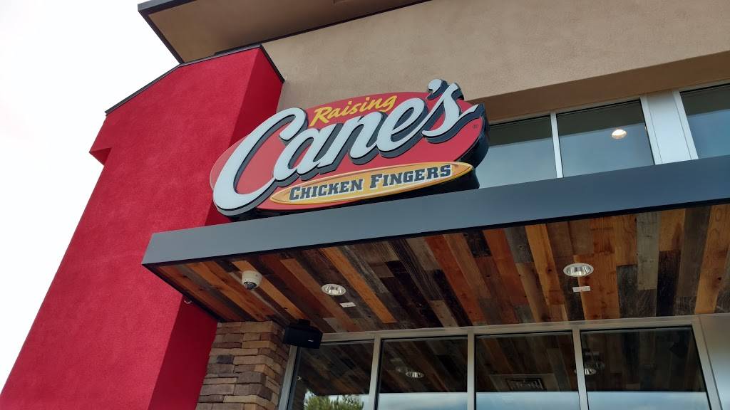 Raising Canes Chicken Fingers | 26801 Aliso Creek Rd, Aliso Viejo, CA 92656, USA | Phone: (949) 448-0241