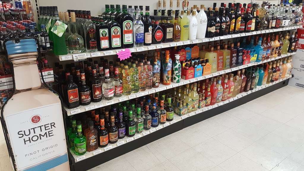 Speedway Liquor | 2209 N Meridian St, Indianapolis, IN 46208, USA | Phone: (317) 991-3901