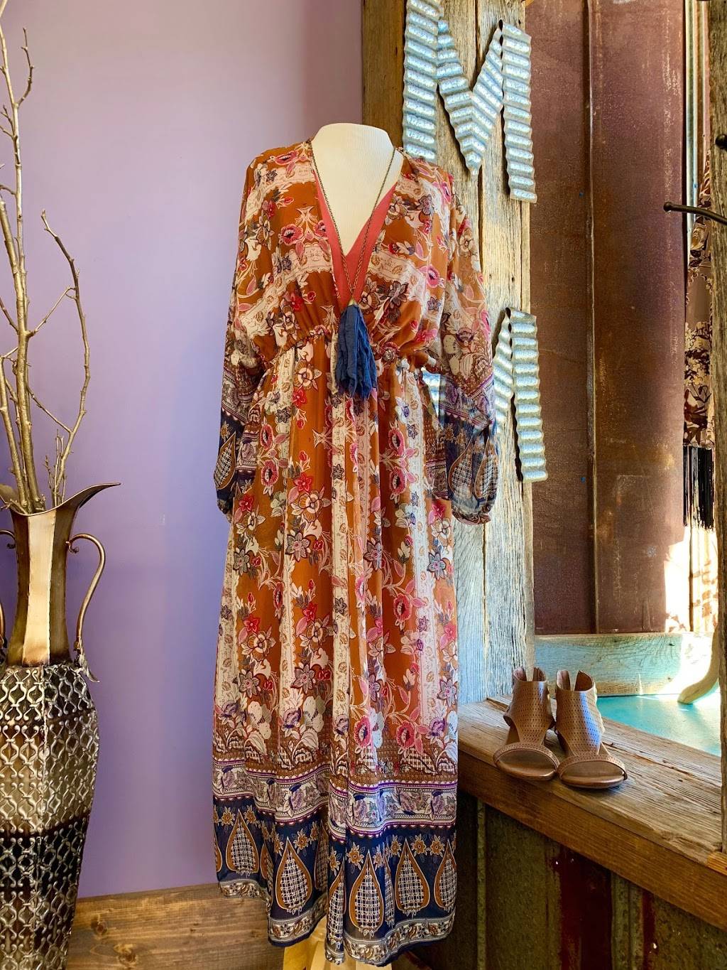 Molly Malones Boutique | 223 N Center St, Statesville, NC 28677, USA | Phone: (704) 775-4475