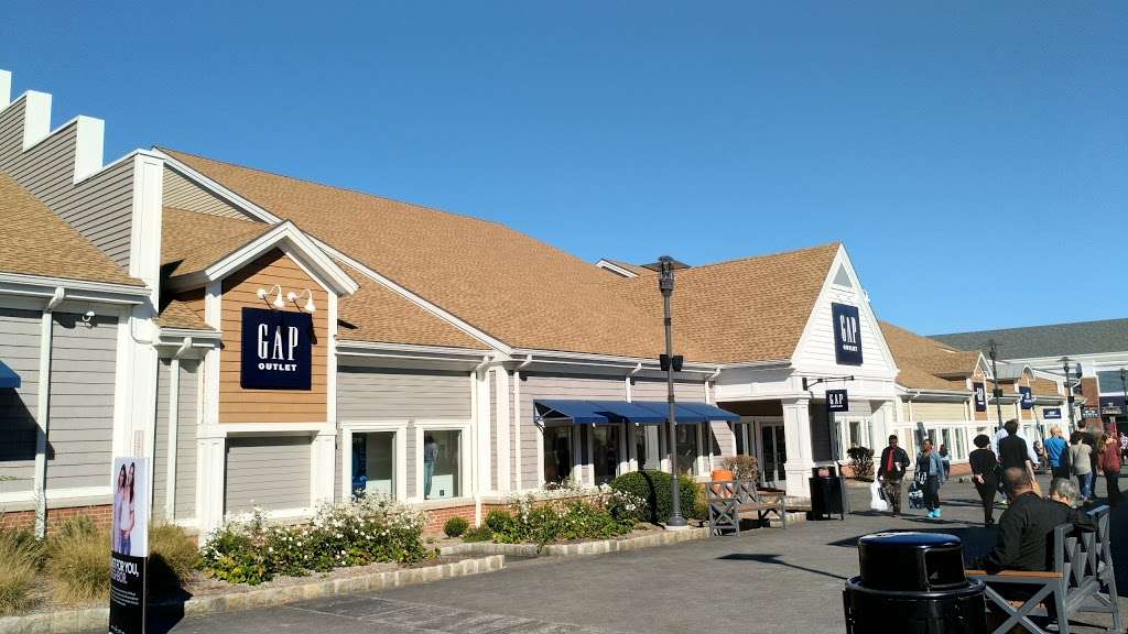 Gap Outlet | 470 Evergreen Ct, Central Valley, NY 10917, USA | Phone: (845) 928-3122