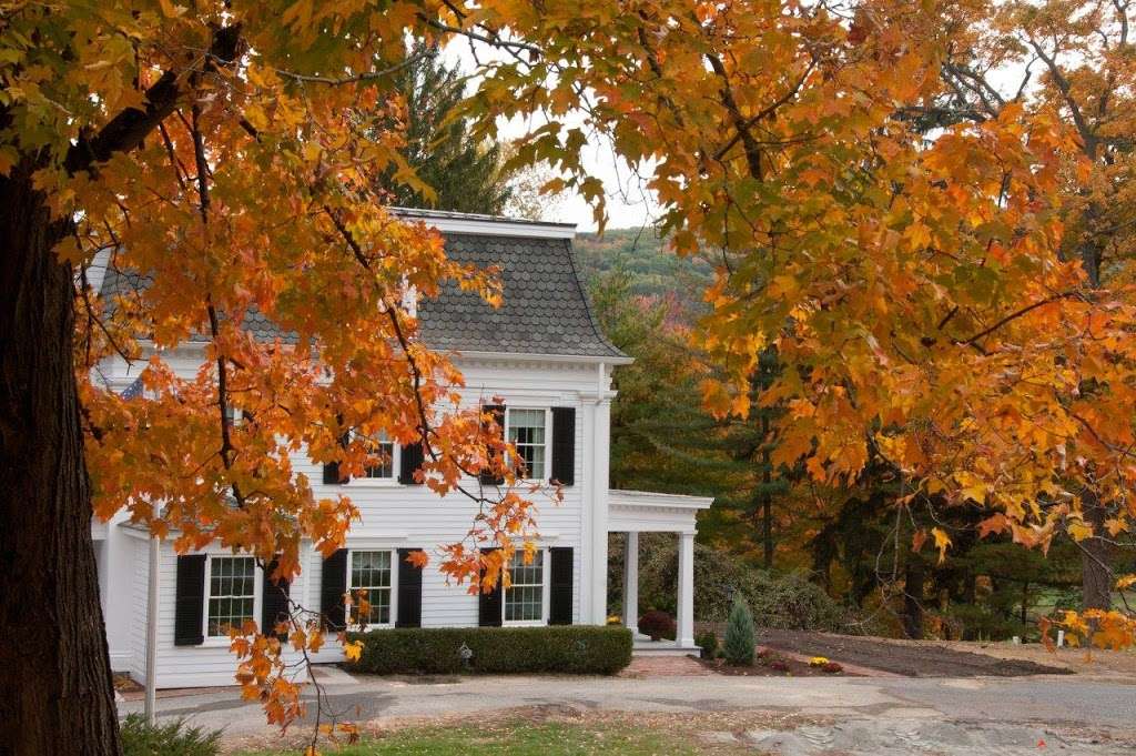 Brinckerhoff Inn Bed and Breakfast | 1577 NY-52, Fishkill, NY 12524, USA | Phone: (845) 765-2535