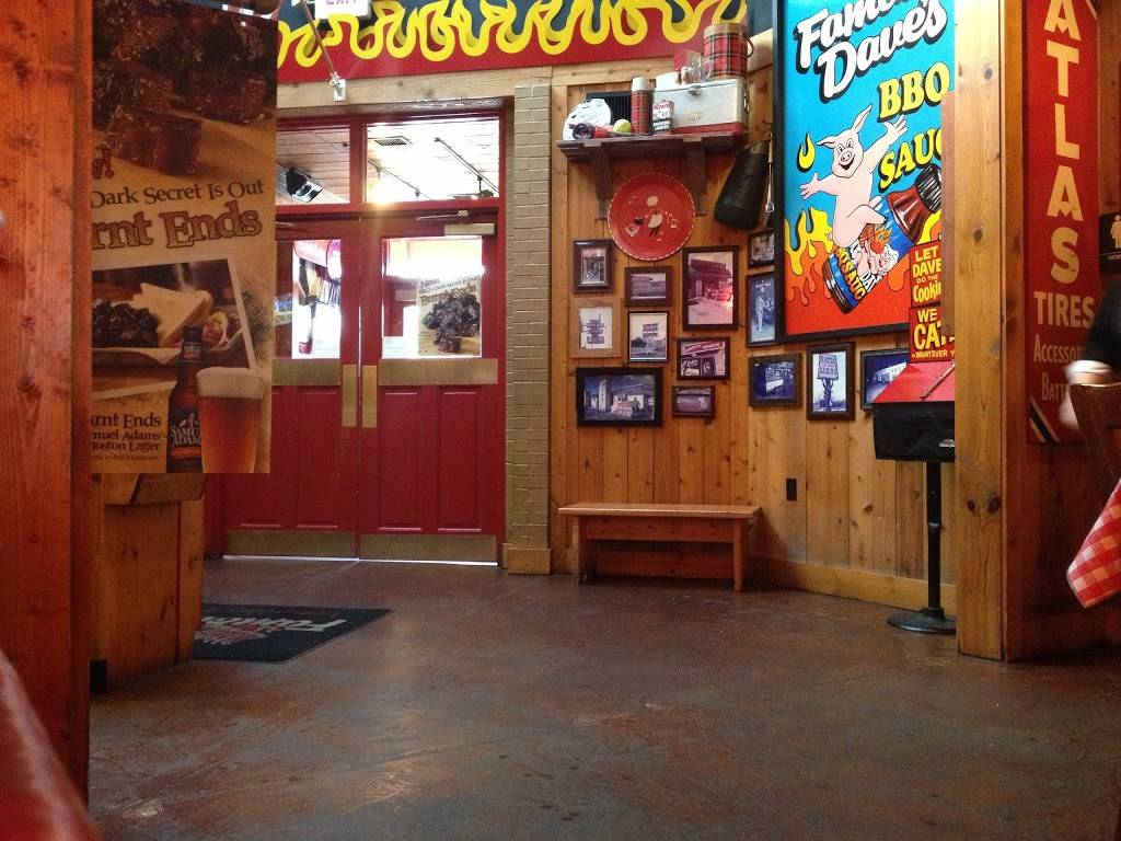 Famous Daves Bar-B-Que | 20300 E Thirteen Mile Rd, Roseville, MI 48066, USA | Phone: (586) 293-2900